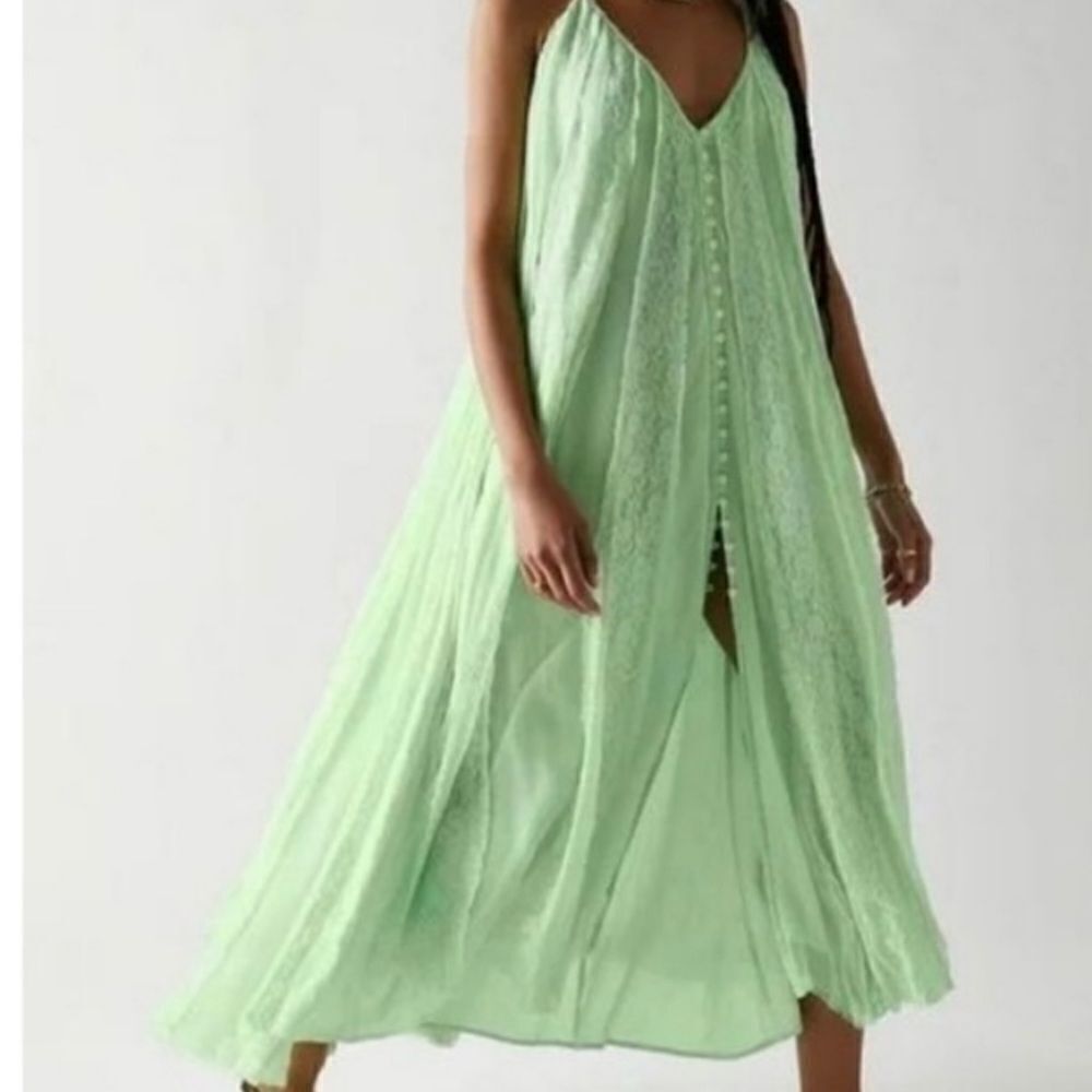New Free People Sweet Sea Lace panels
Flowy Beach Cover Up Maxi Dress S
NWOT - Picture 3 of 5